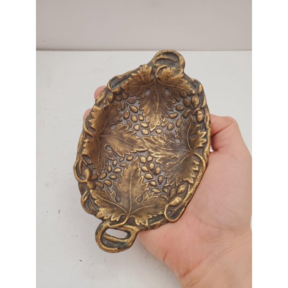 Vintage / BRASS SOAP DISH / Solid Brass Soap Holder Soap Dispenser Vintage - Picture 5 of 10